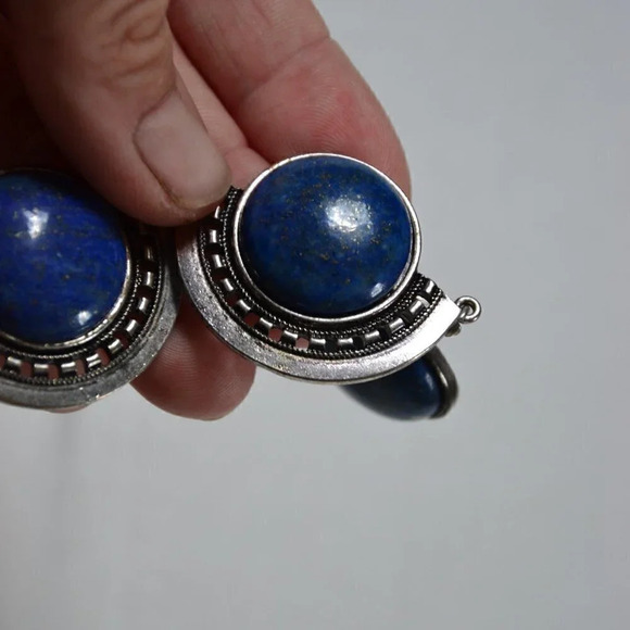 Beautiful Lapis  Necklace - Picture 3 of 5